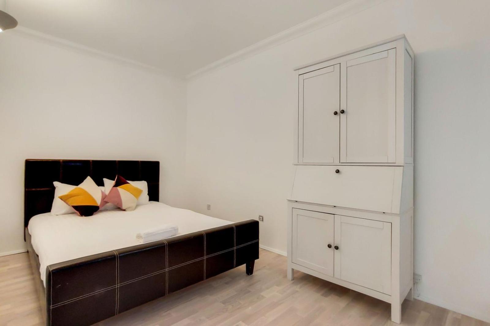 South Kensington - Point West Residences London Ngoại thất bức ảnh