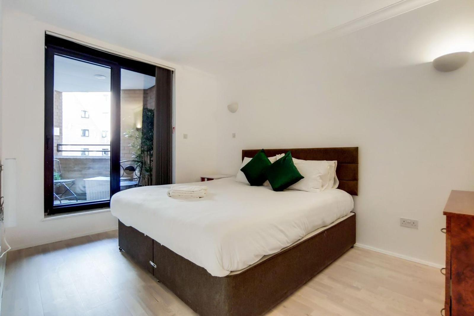 South Kensington - Point West Residences London Ngoại thất bức ảnh